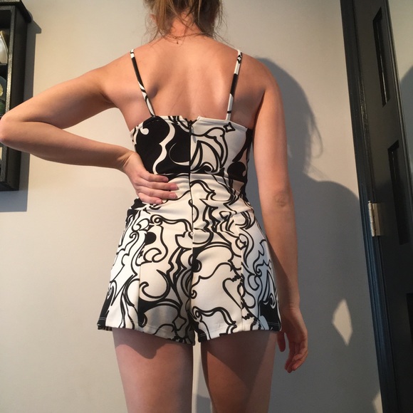 Topshop Detailed Romper - Picture 6 of 6